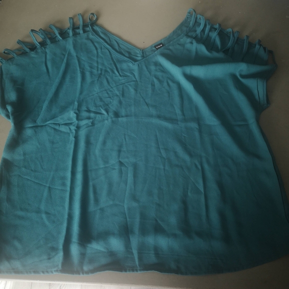 Blouse - Picture 3 of 4